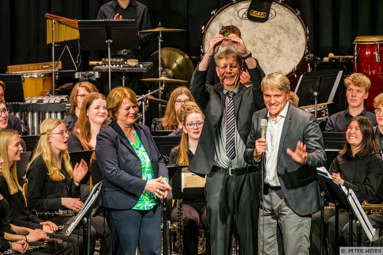 Überreichung des Kulturpreises an Andreas Meyer und die Ratsband Stadthagen